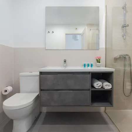 Wintowinrentals Townhouse, Pool & Beach *