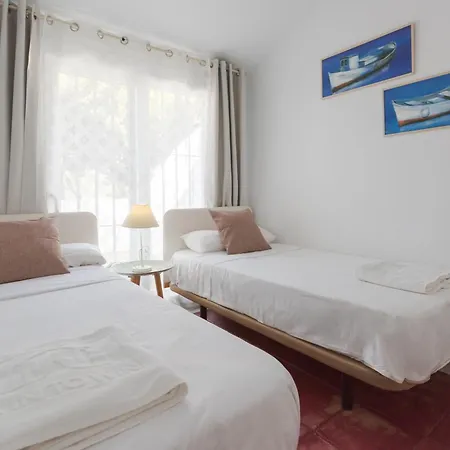Wintowinrentals Townhouse, Pool & Beach Holiday home Marbella