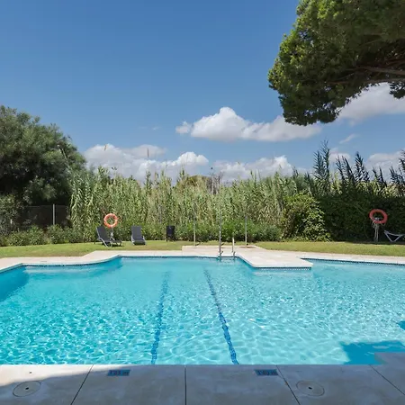 Wintowinrentals Townhouse, Pool & Beach